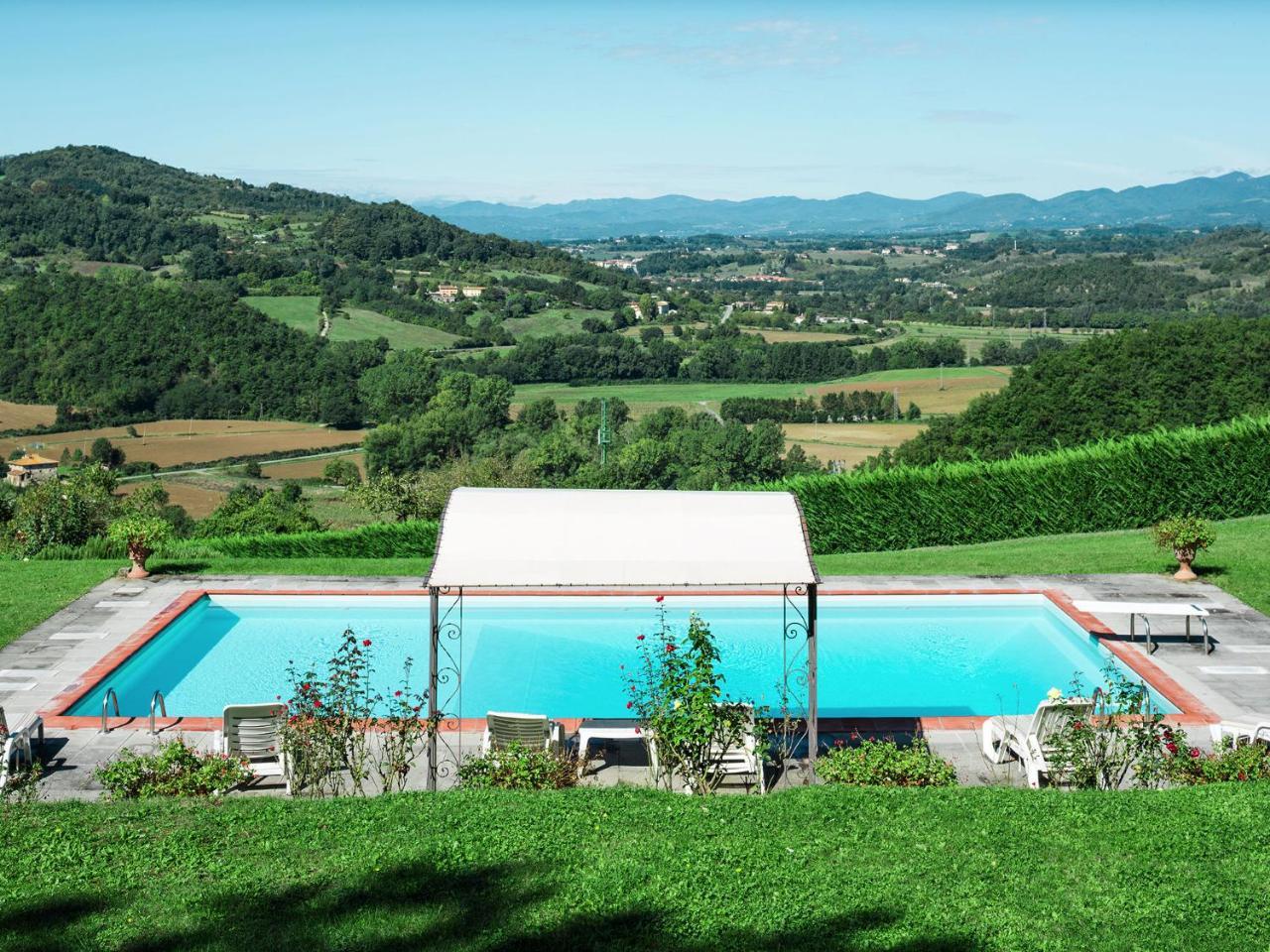 Villa Eleonora Ampinana Экстерьер фото